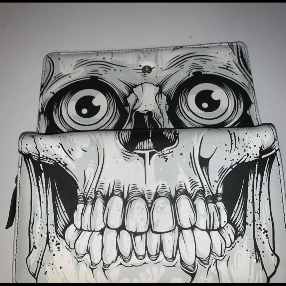 ISO 🖤 Iron Fist Bone Breaker Skull wallet +